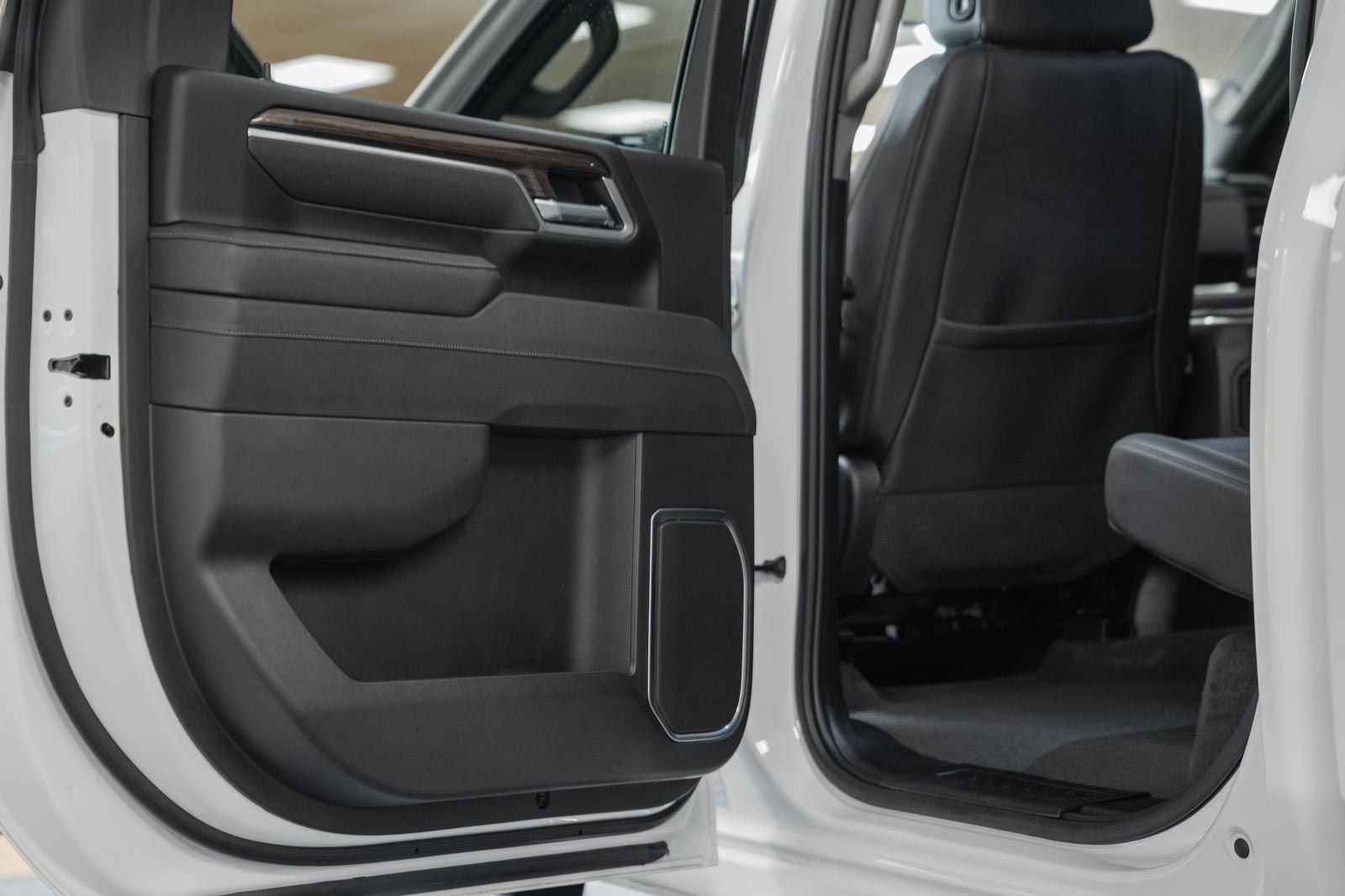 Used 2025 Chevrolet Silverado 2500 LT w/ Trail Boss Package image 47