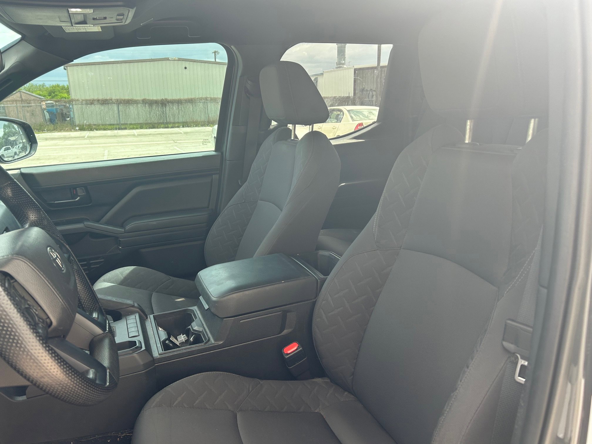 Used 2025 Toyota Tacoma SR image 15