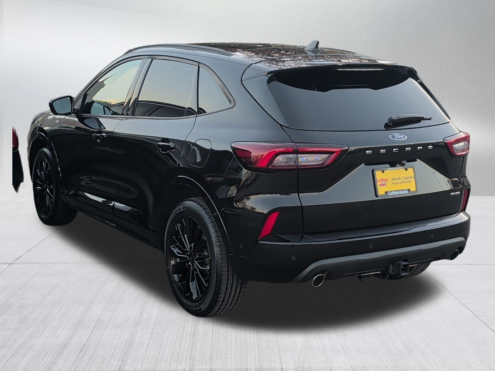 Certified 2024 Ford Escape ST-Line Elite w/ Premium Technology Package AWD/4WD image 5