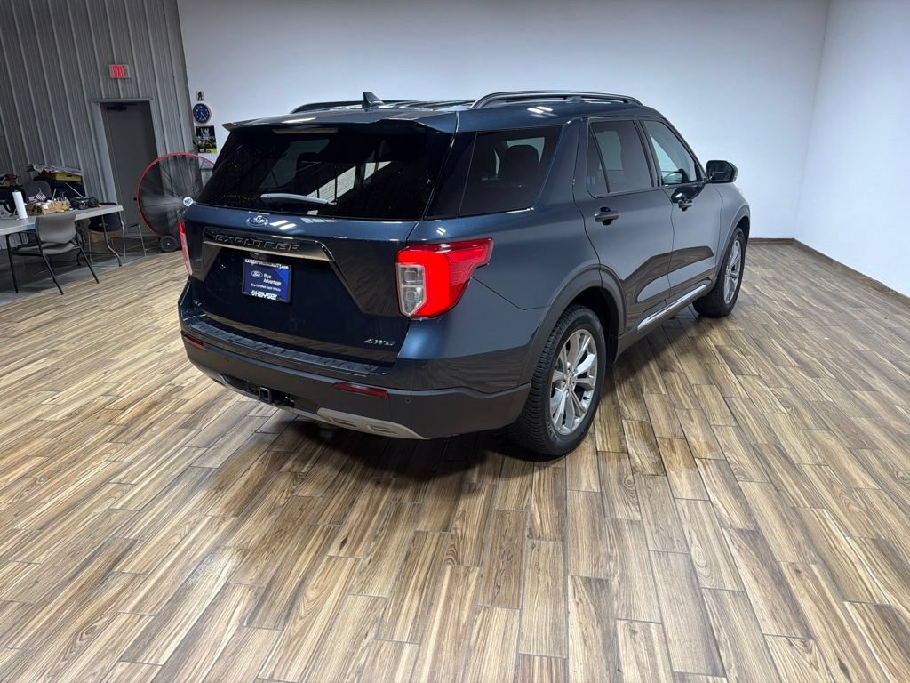 Certified 2023 Ford Explorer XLT w/ Equipment Group 202A AWD/4WD image 8
