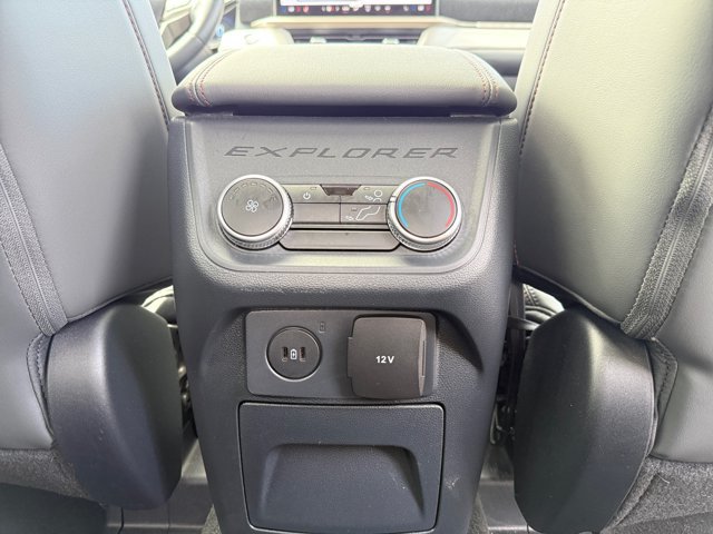 Certified 2025 Ford Explorer Active w/ Active Comfort Package AWD/4WD image 34