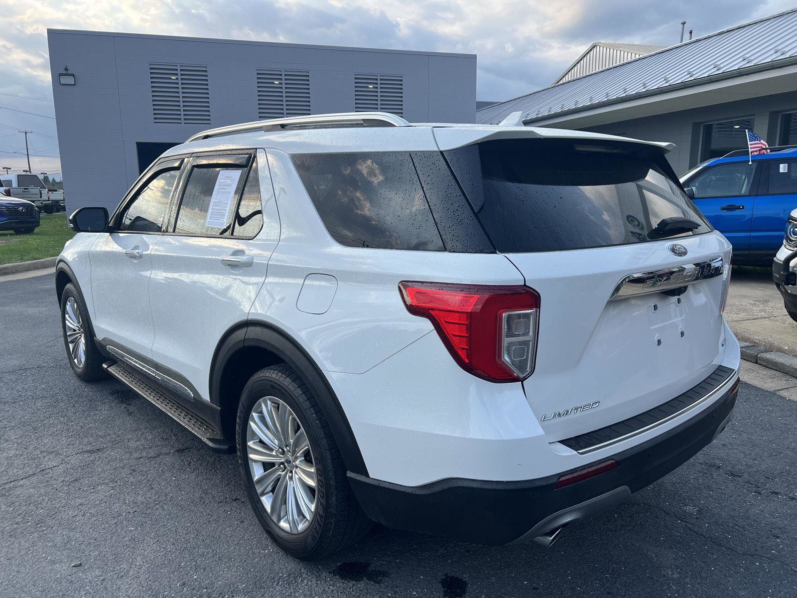 Certified 2020 Ford Explorer Limited image 3