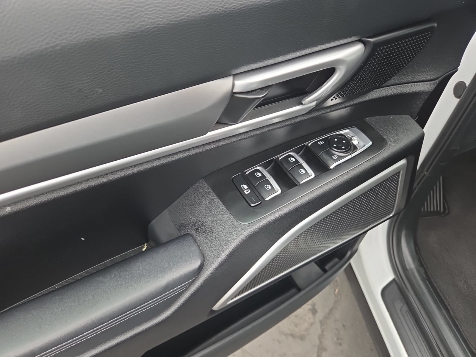 Used 2021 Kia Telluride S AWD/4WD image 22