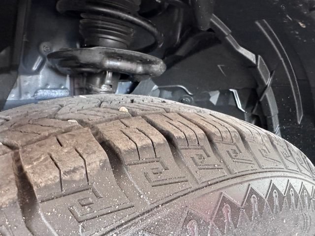 Used 2024 Nissan Rogue S AWD/4WD image 24
