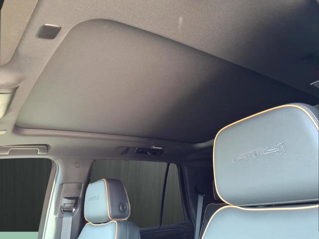 Used 2024 GMC Yukon AT4 w/ Technology Package image 24