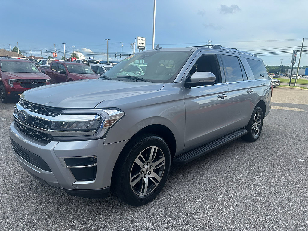 Certified 2024 Ford Expedition Max Limited RWD image 3