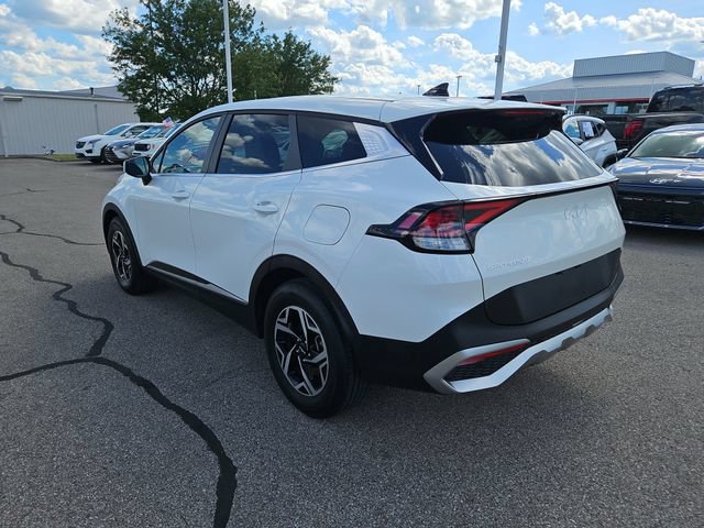 Used 2025 Kia Sportage LX FWD image 3