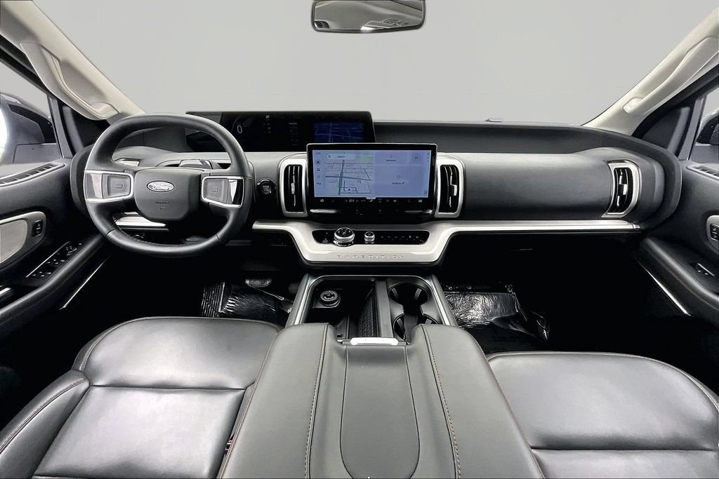 Certified 2025 Ford Expedition Active AWD/4WD image 16