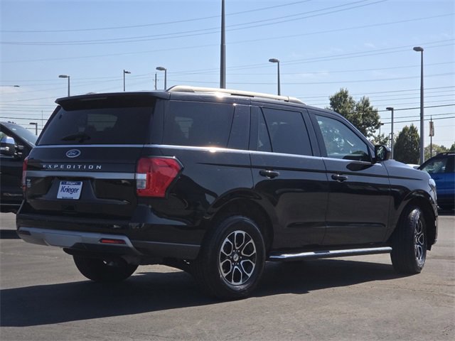 Certified 2022 Ford Expedition XLT image 5