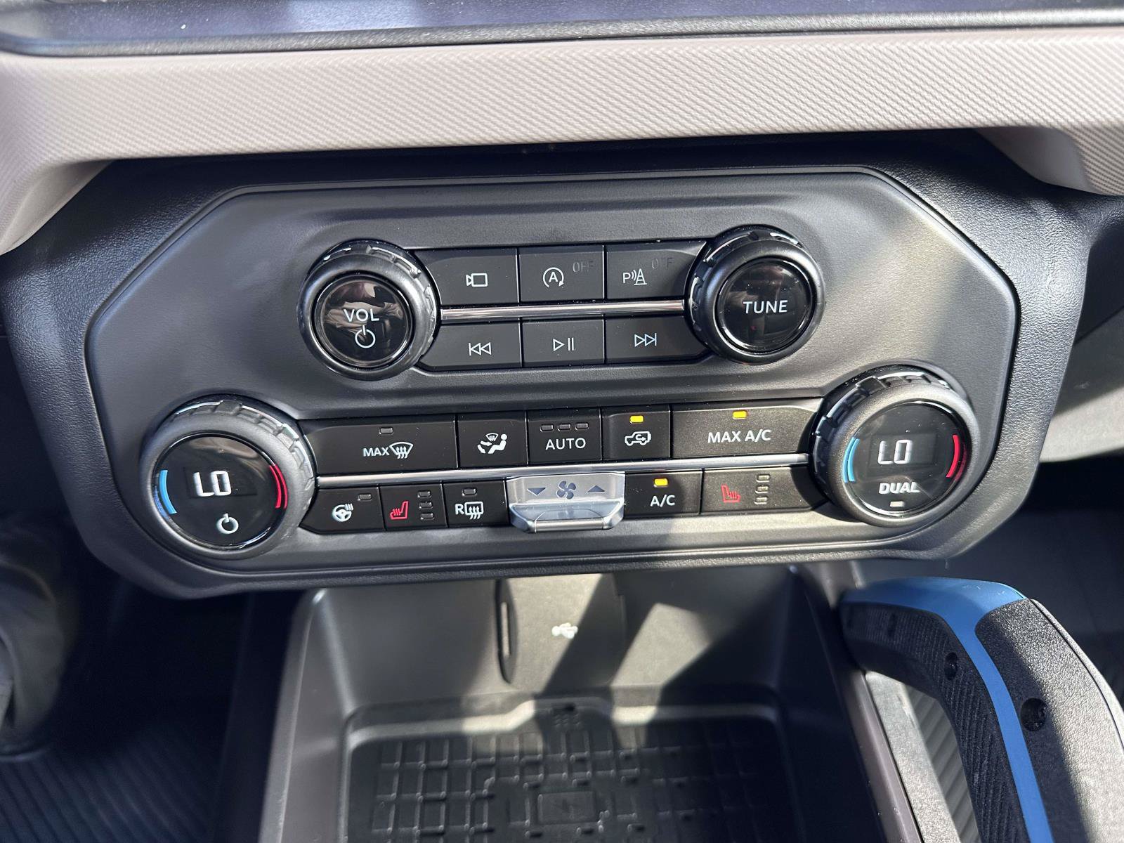 Certified 2024 Ford Bronco Wildtrak AWD/4WD image 23