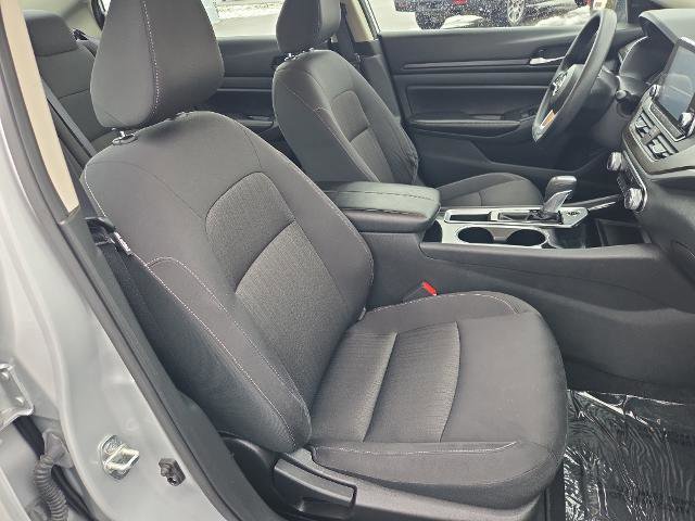 Used 2024 Nissan Altima 2.5 SV image 33