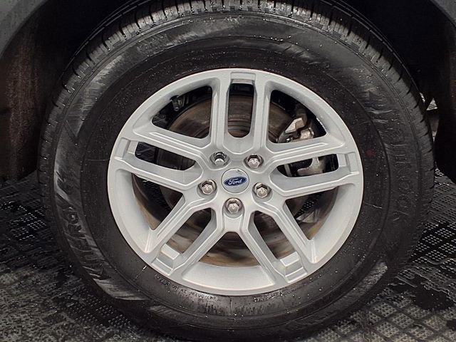 Certified 2025 Ford Explorer Active image 31