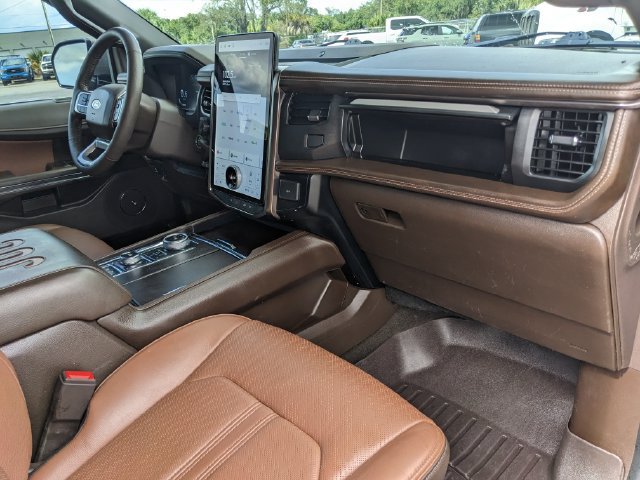 Certified 2024 Ford Expedition Max King Ranch AWD/4WD image 14
