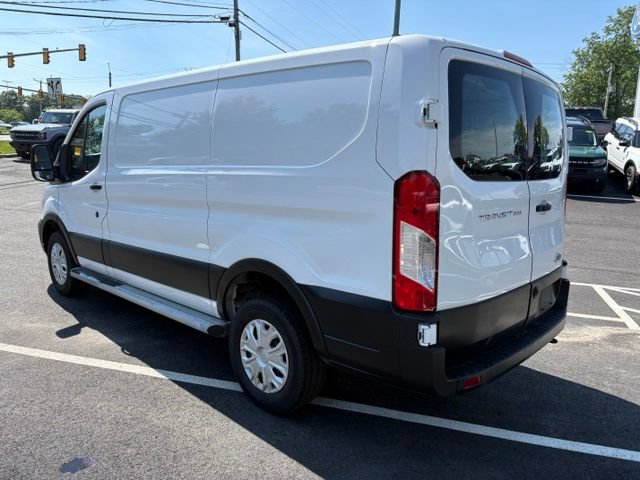 Certified 2025 Ford Transit 250 Low Roof w/ Exterior Upgrade Package RWD image 5