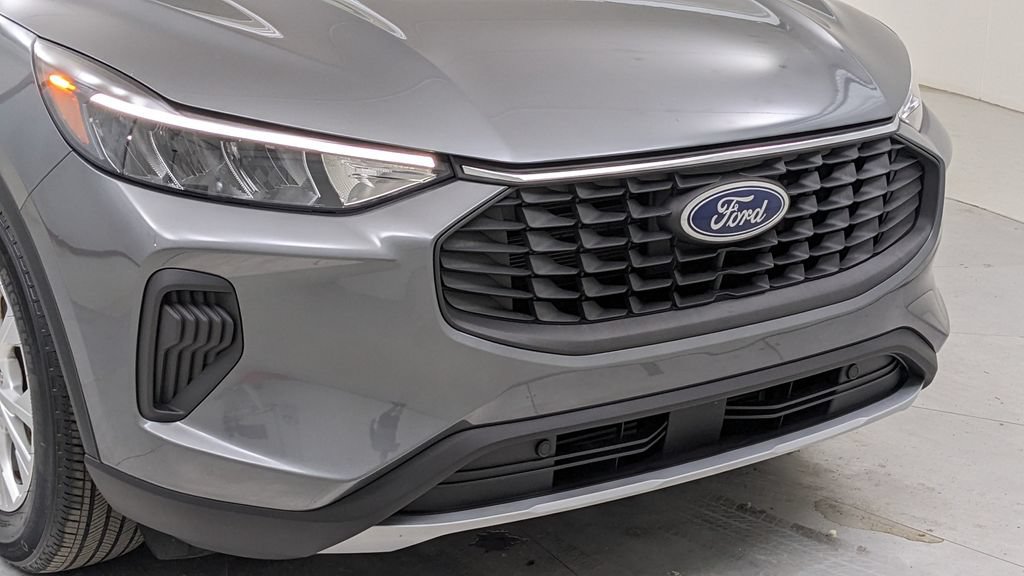 Certified 2023 Ford Escape Active w/ Cold Weather Package FWD image 38