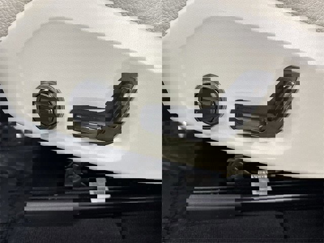 Used 2024 Volvo XC60 B5 Plus image 4