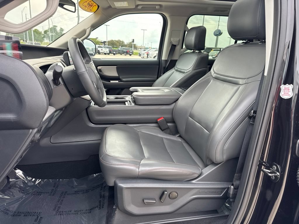 Certified 2025 Ford Expedition Max Active AWD/4WD image 4