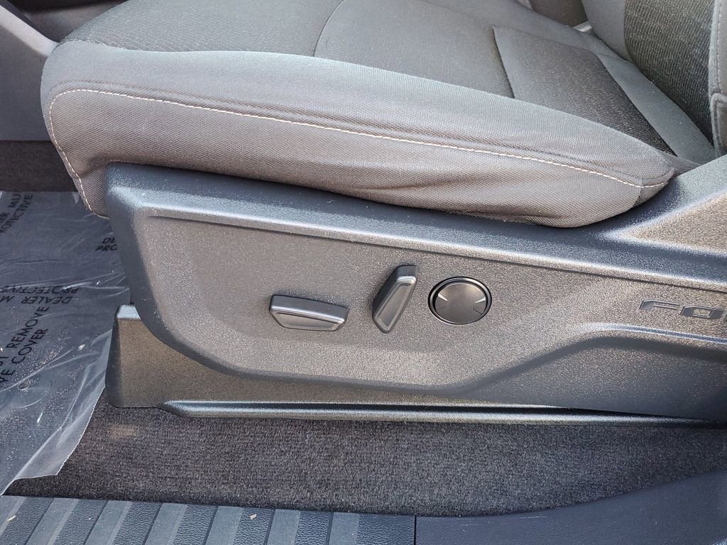 Certified 2022 Ford F150 XLT w/ Equipment Group 302A High image 9