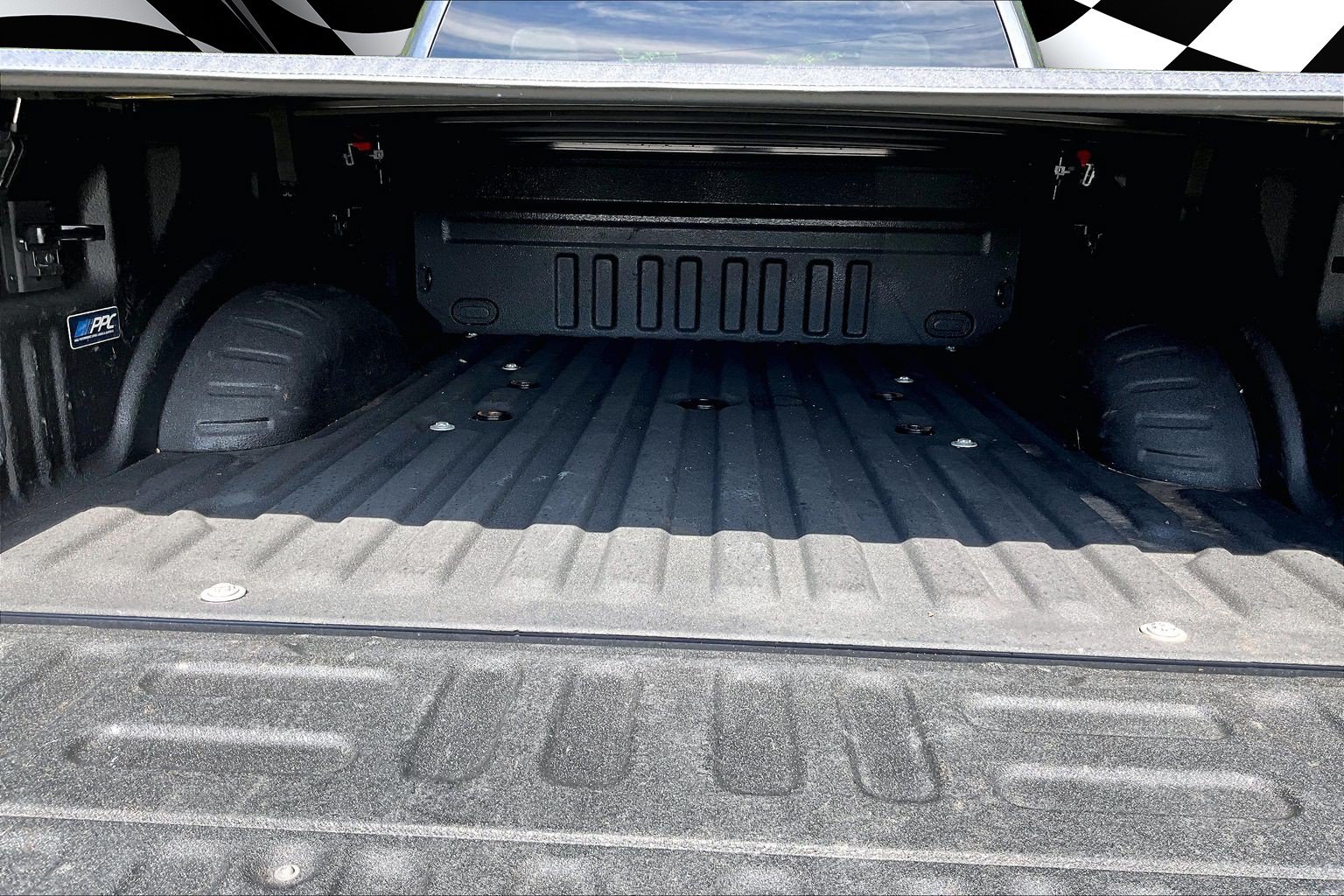 Certified 2020 Ford F350 XLT w/ XLT Premium Package AWD/4WD image 28