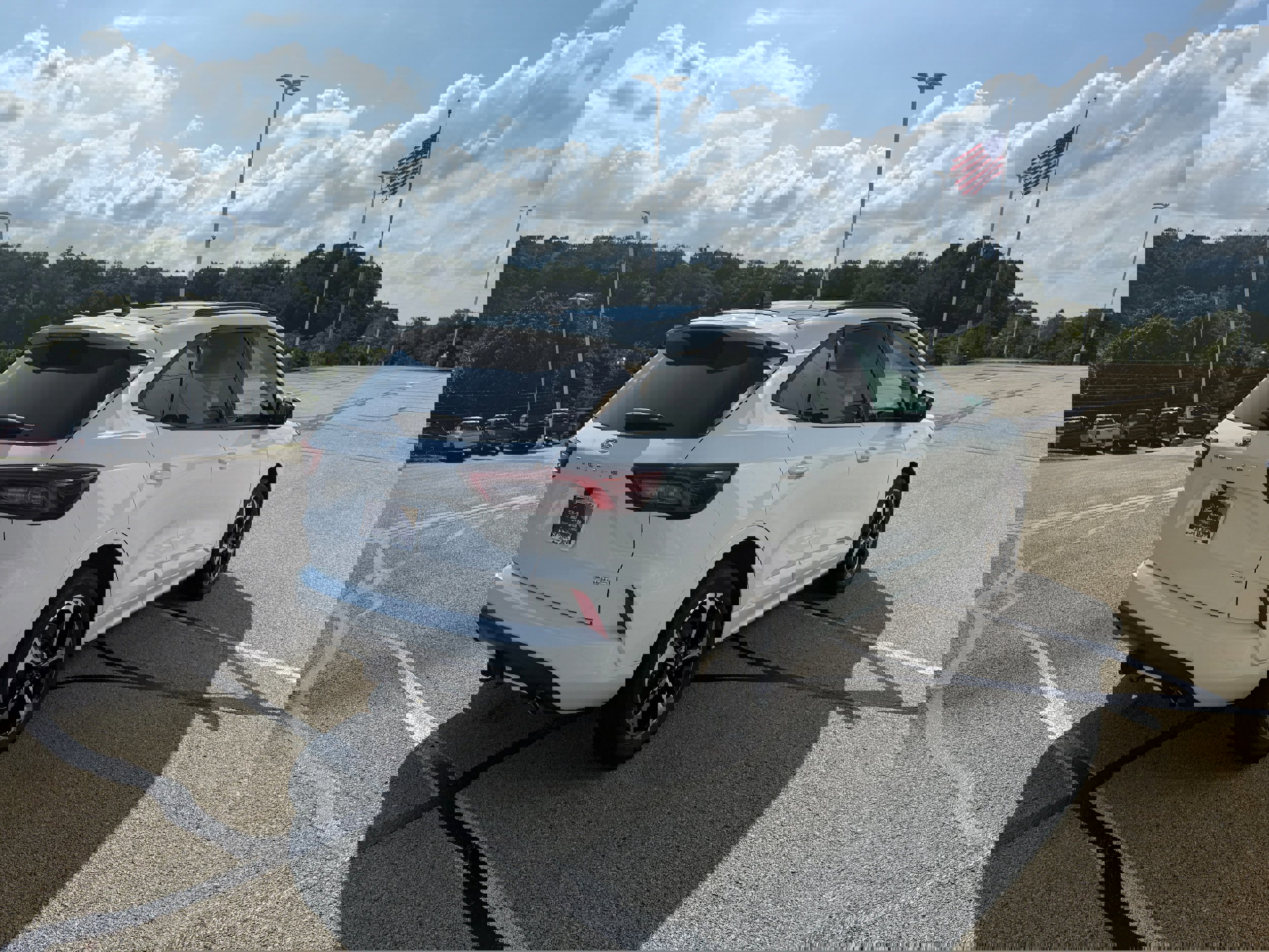 Certified 2023 Ford Escape ST-Line Select w/ Class II Trailer Tow Package image 3