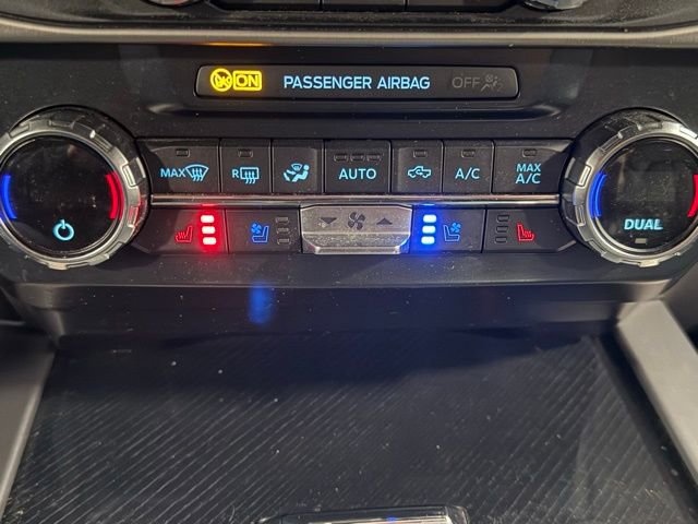 Certified 2022 Ford F350 Platinum w/ FX4 Off-Road Package image 32