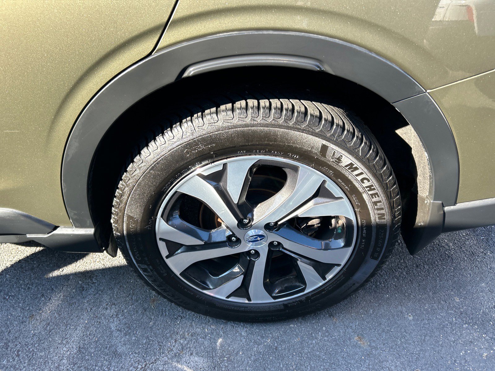 Used 2020 Subaru Outback Touring XT image 33