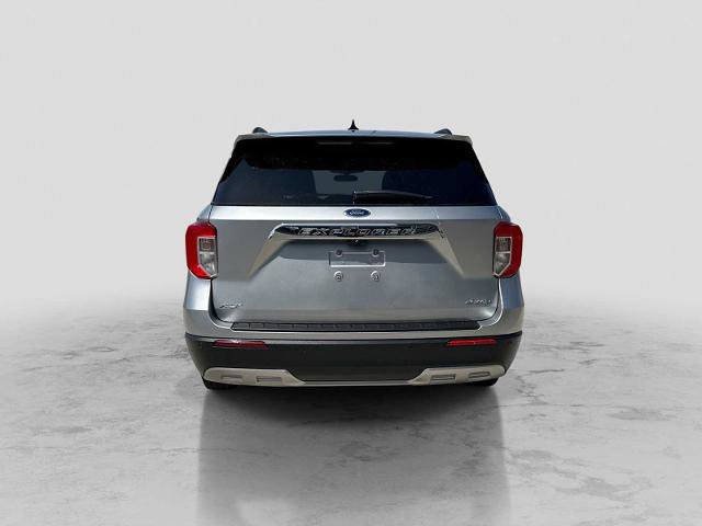 Certified 2023 Ford Explorer XLT w/ Equipment Group 202A AWD/4WD image 4