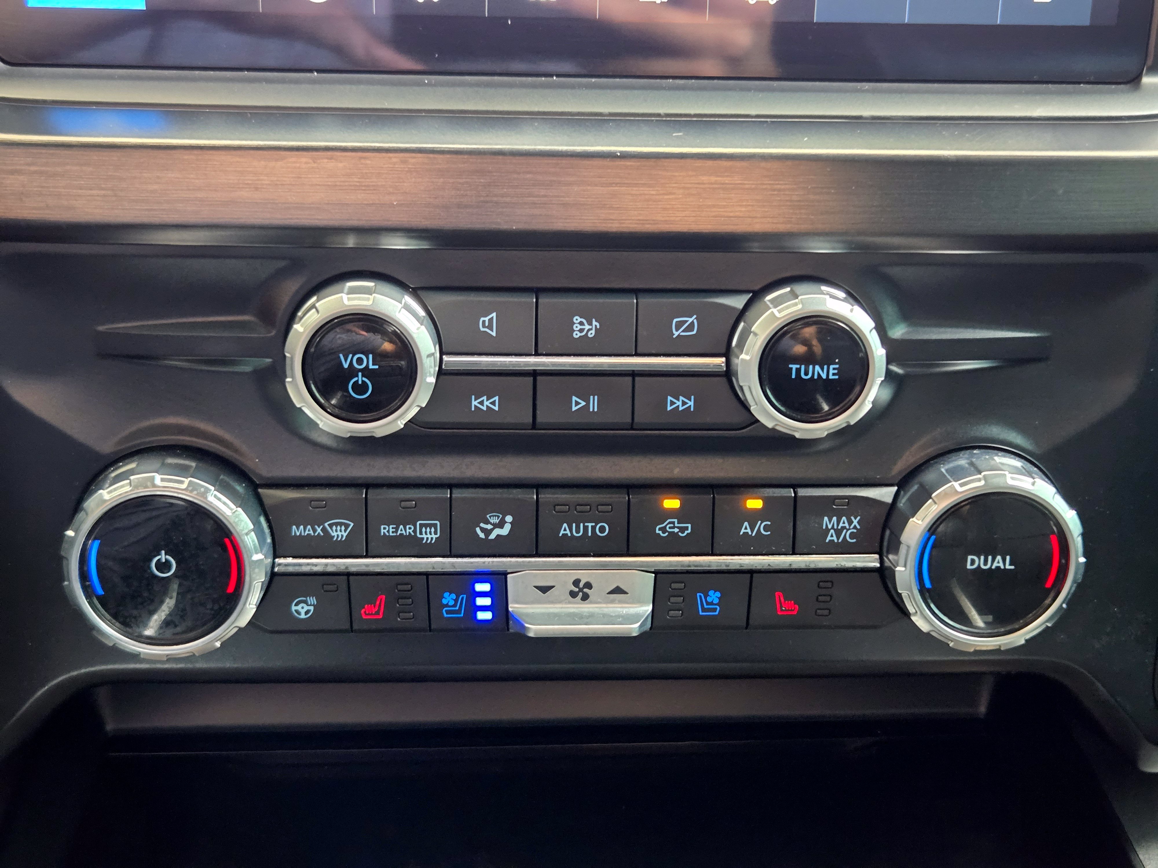 Certified 2023 Ford F250 Lariat w/ Lariat Ultimate Package AWD/4WD image 14