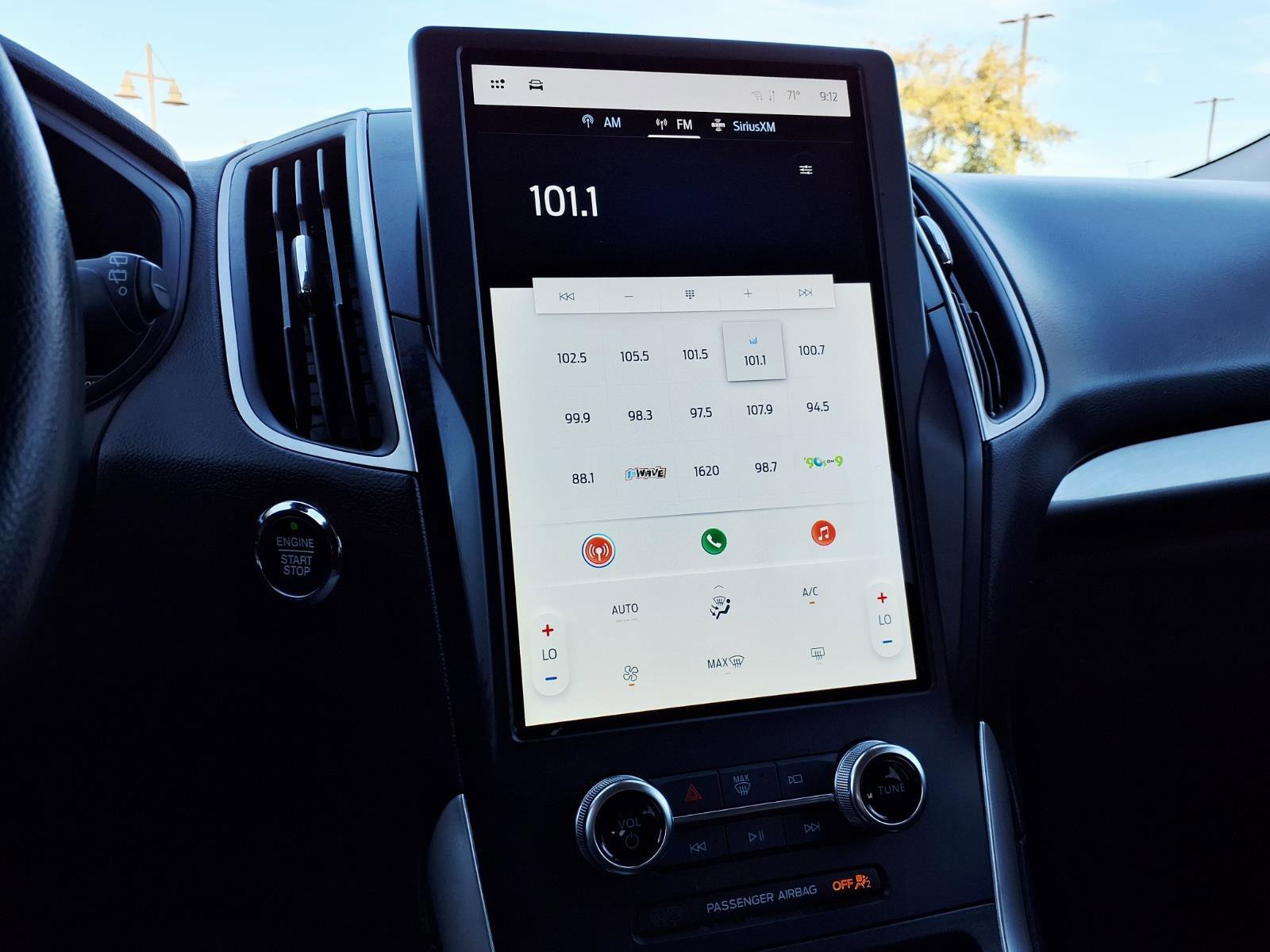 Certified 2024 Ford Edge SE image 23