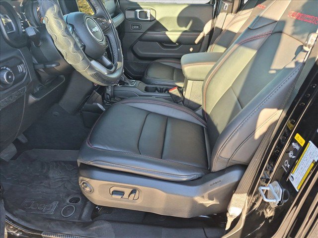 Used 2026 Jeep Wrangler Unlimited Rubicon AWD/4WD image 15