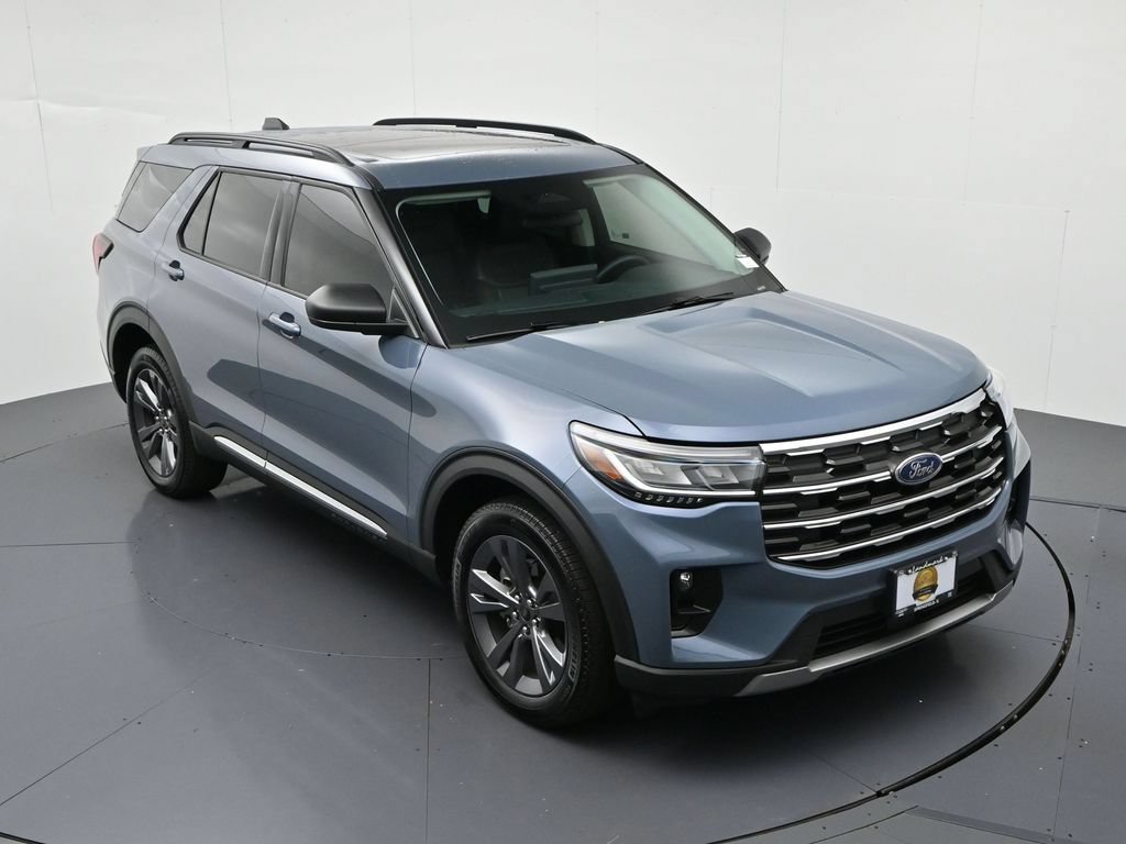 Certified 2025 Ford Explorer Active w/ Active Comfort Package AWD/4WD image 15