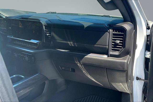 Used 2023 Chevrolet Silverado 1500 LTZ w/ LTZ Convenience Package II AWD/4WD image 17