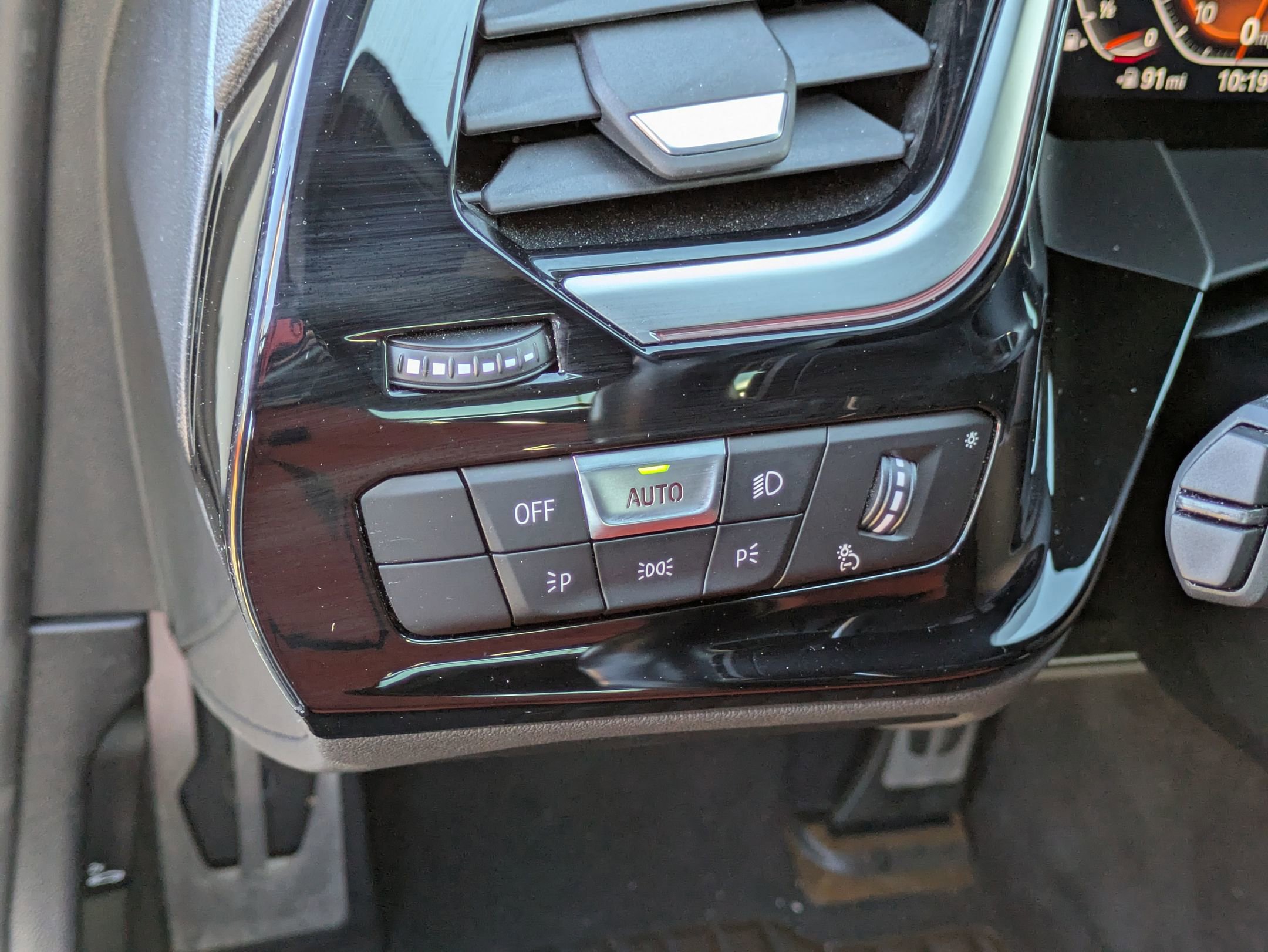 Used 2022 BMW Z4 sDrive30i w/ M Sport Package image 18