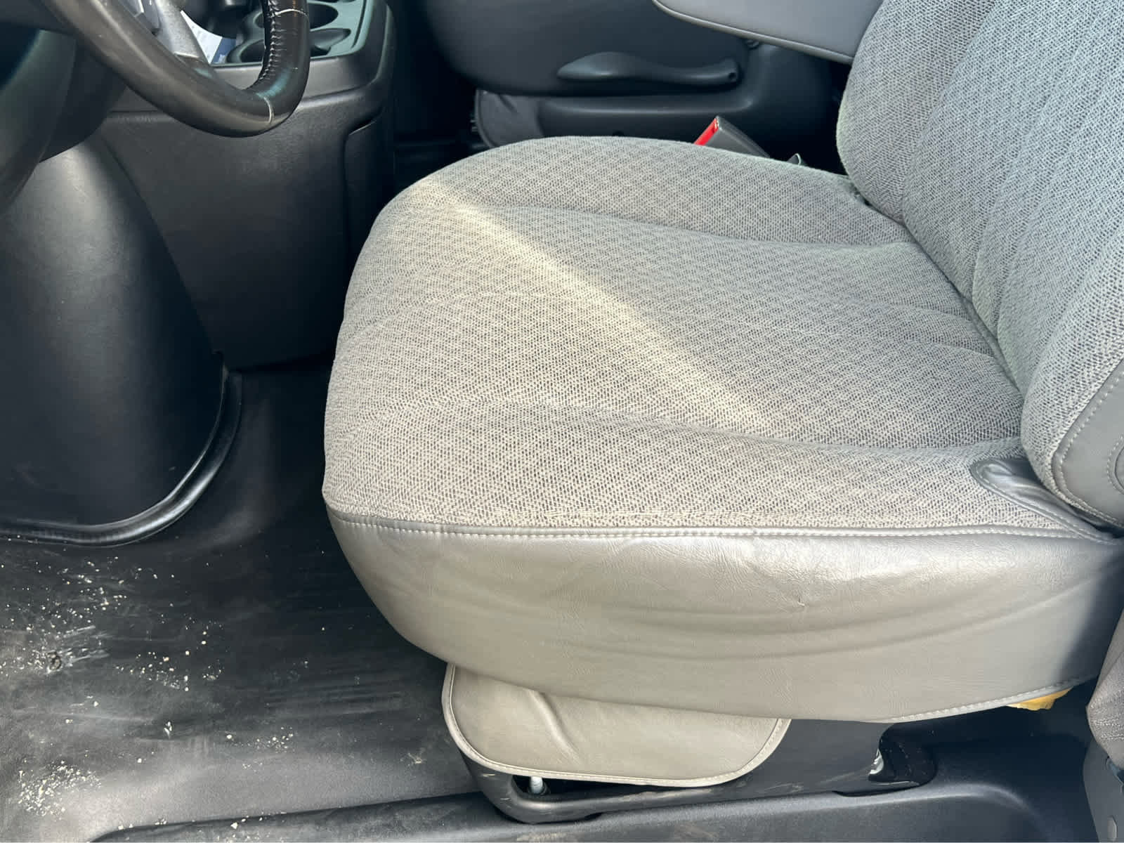 Used 2021 Chevrolet Express 2500 w/ Driver Convenience Package image 26