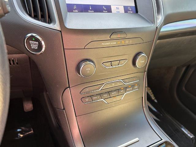 Certified 2020 Ford Edge SE FWD image 35