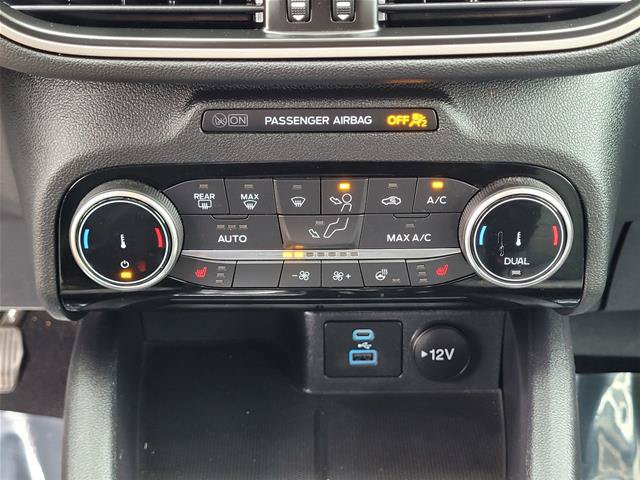 Certified 2022 Ford Escape SE w/ SE Sport Appearance Package FWD image 27