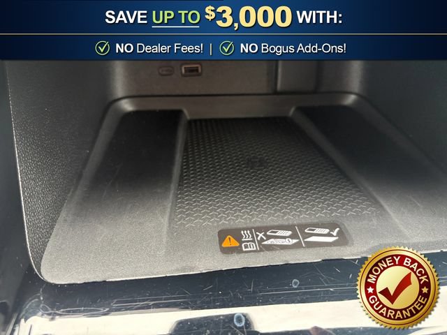 Used 2024 Chevrolet Traverse LT FWD image 27