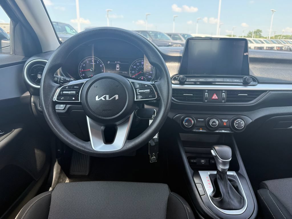 Used 2024 Kia Forte LXS w/ LXS Technology Package FWD image 16