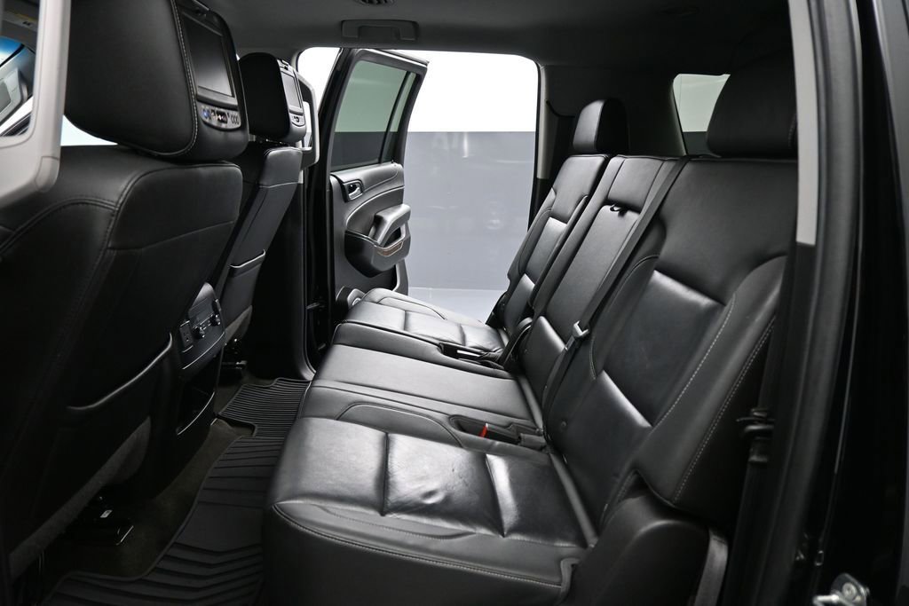 Used 2018 Chevrolet Suburban LT w/ Max Trailering Package RWD image 16