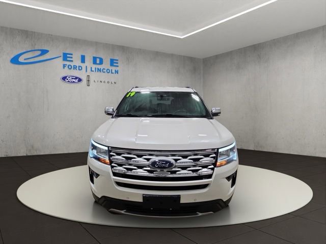 Certified 2019 Ford Explorer XLT w/ Equipment Group 202A AWD/4WD image 8