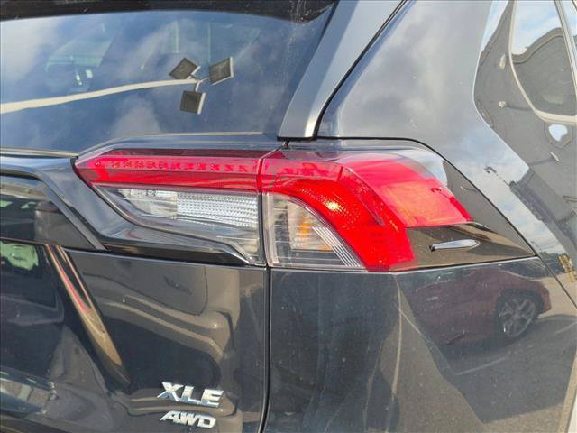 Used 2022 Toyota RAV4 XLE w/ Convenience Package AWD/4WD image 14
