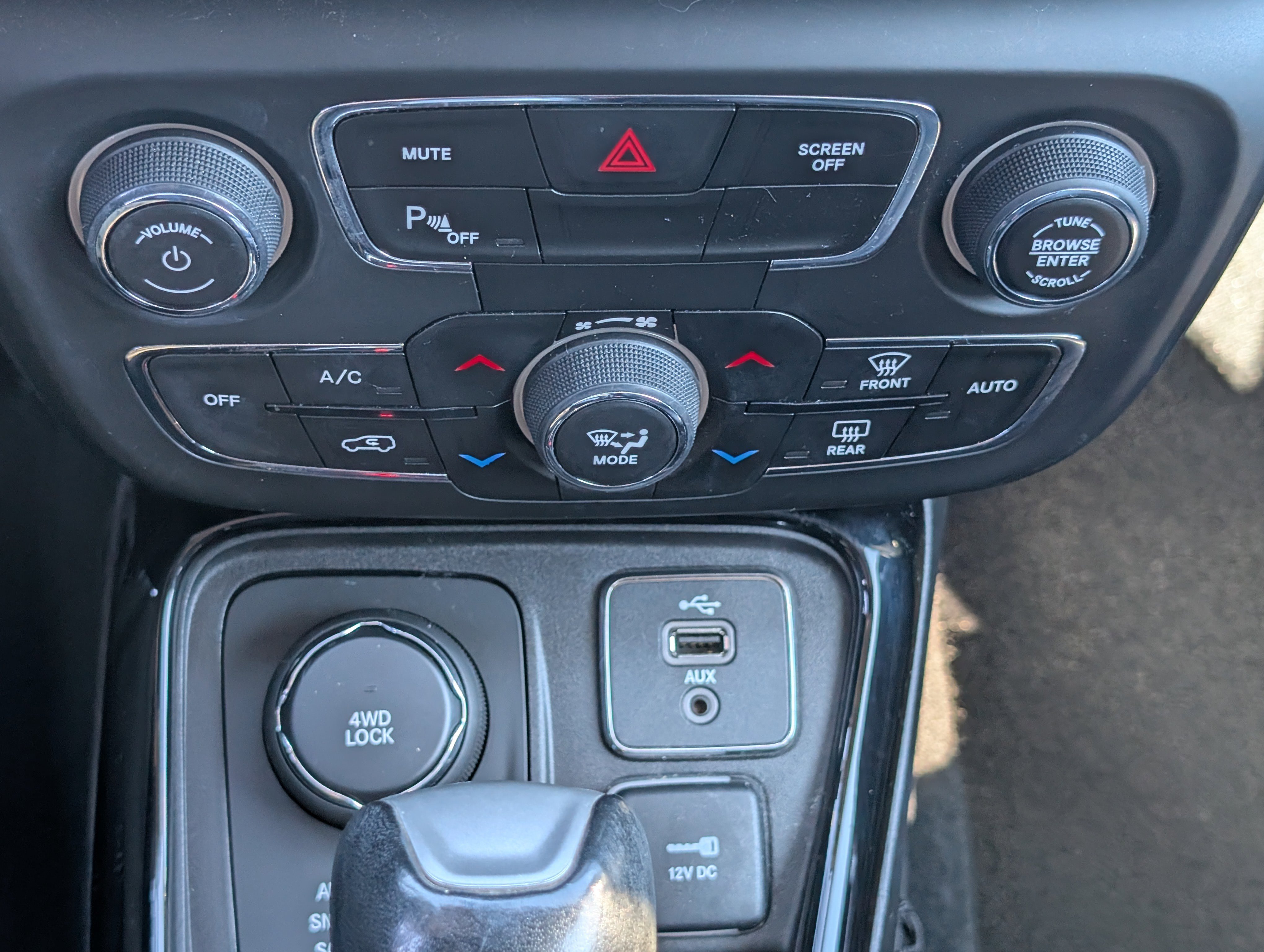 Used 2018 Jeep Compass Limited w/ Safe & Security Group image 27