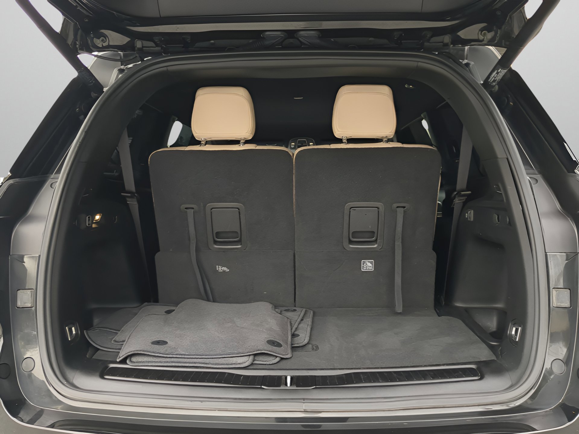 Used 2024 Jeep Grand Cherokee L Limited image 38