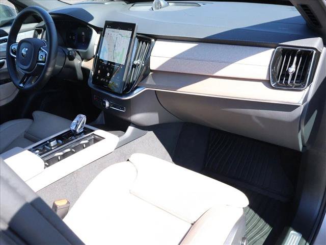 Used 2025 Volvo XC90 B5 Ultra w/ Protection Package Premier AWD/4WD image 29