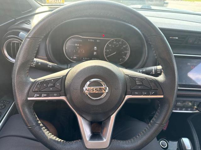 Used 2020 Nissan Kicks SR w/ SR Premium Package FWD image 11
