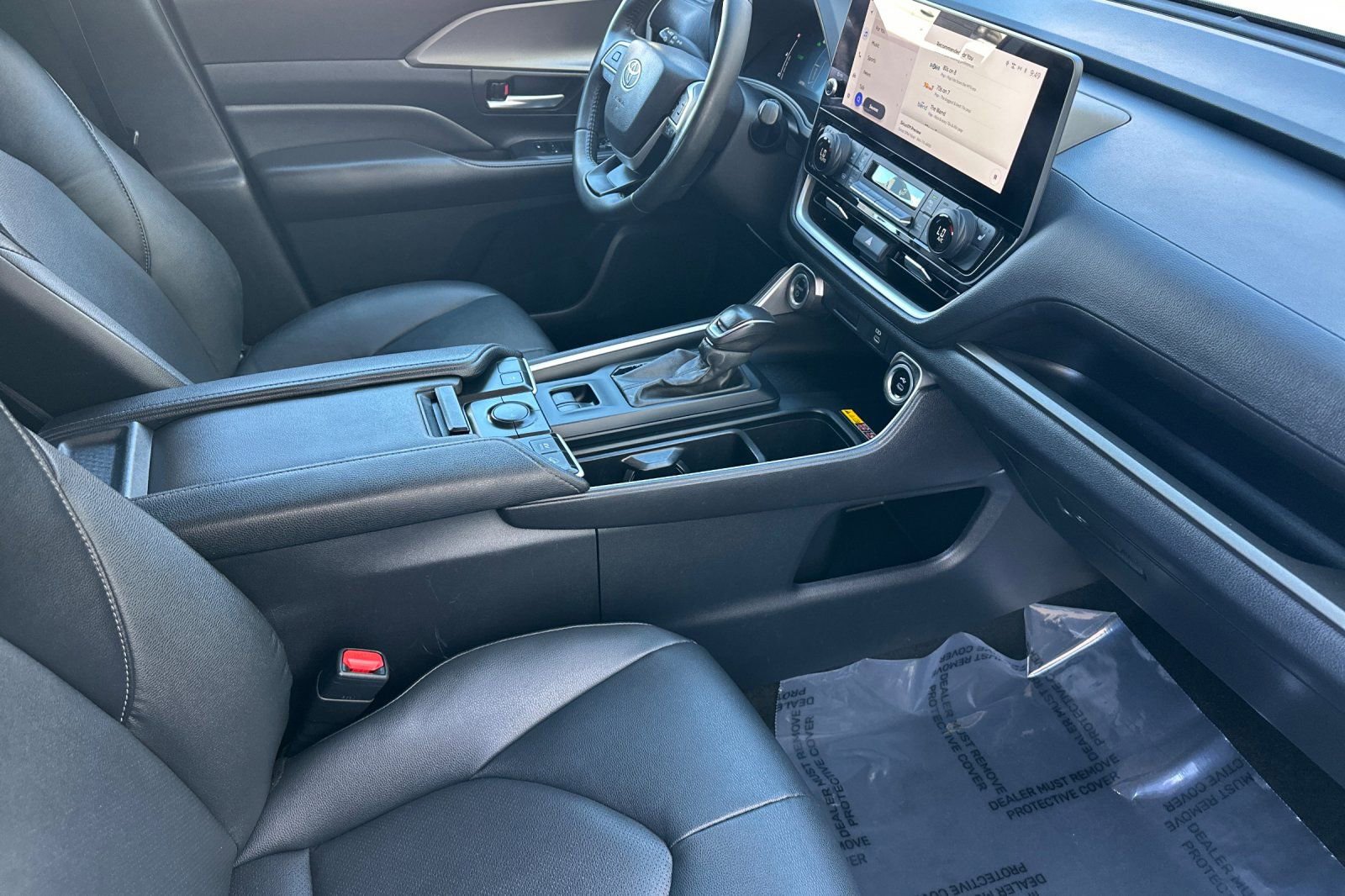 Used 2024 Toyota Grand Highlander XLE image 16