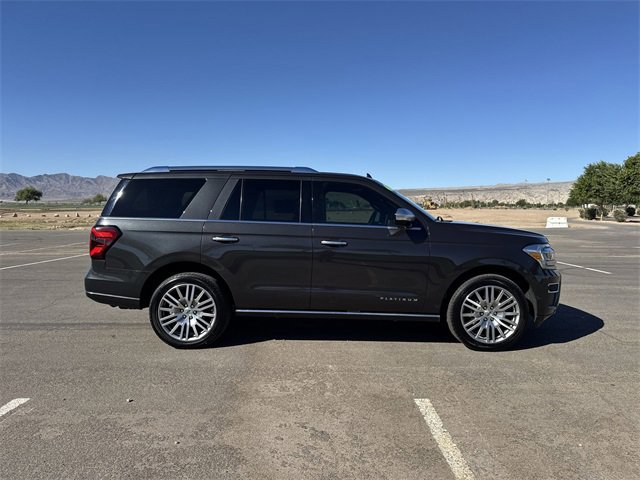 Certified 2023 Ford Expedition Platinum image 2