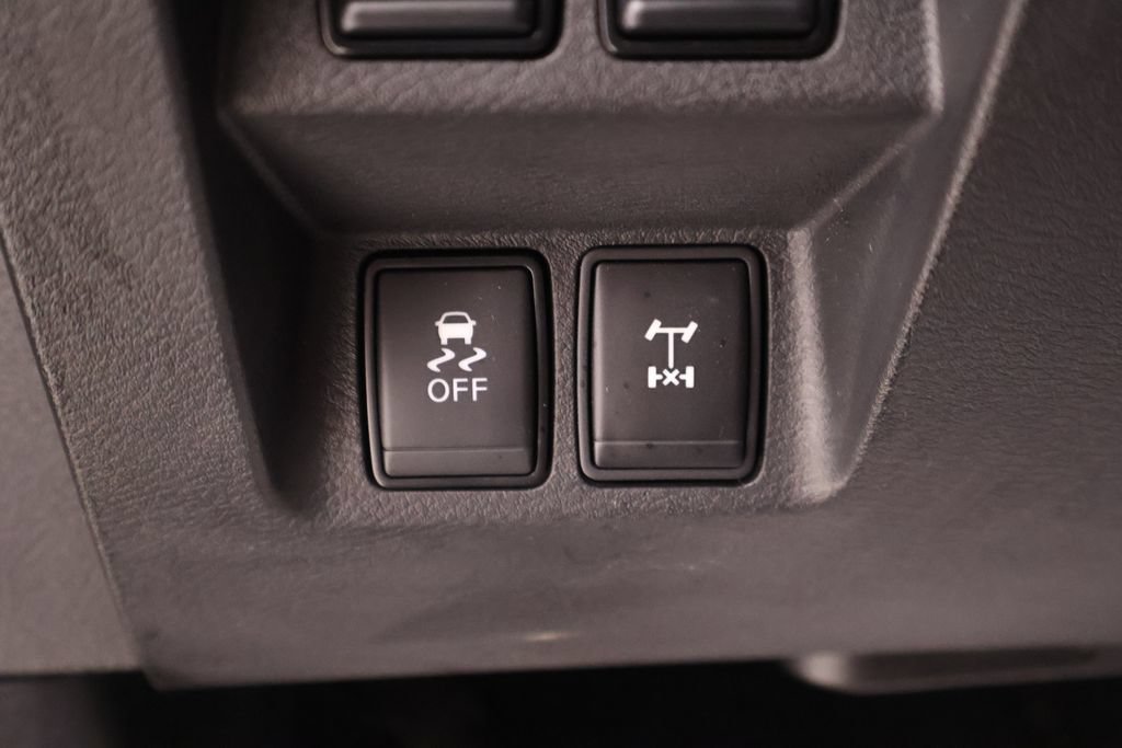 Used 2023 Nissan Frontier PRO-4X w/ Pro-4X Premium Package AWD/4WD image 28