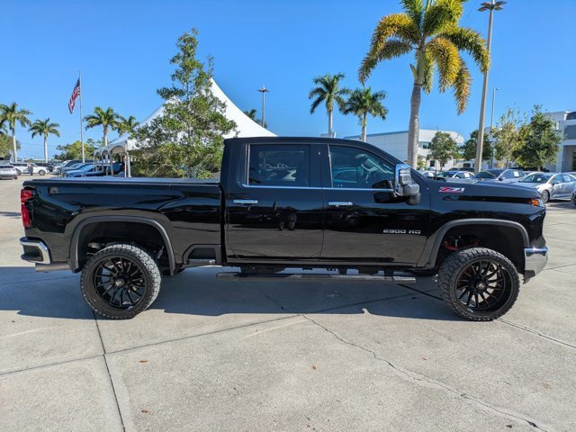 Used 2024 Chevrolet Silverado 2500 LTZ w/ LTZ Convenience Package image 5