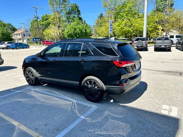 Used 2023 Chevrolet Equinox RS AWD/4WD image 10